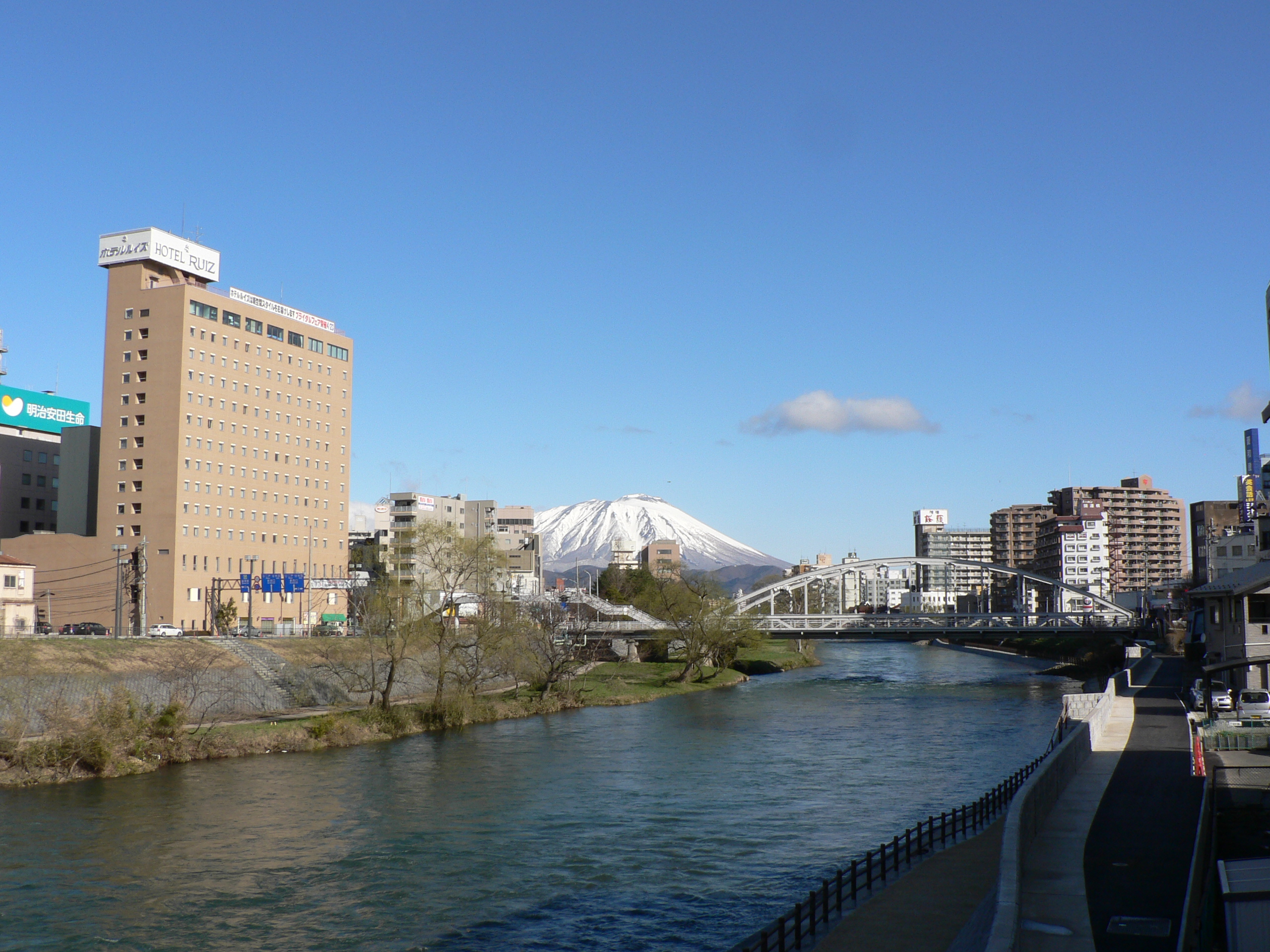Kitakami River in Morioka city, Iwate Prefecture, lined with cherry blossoms in spring