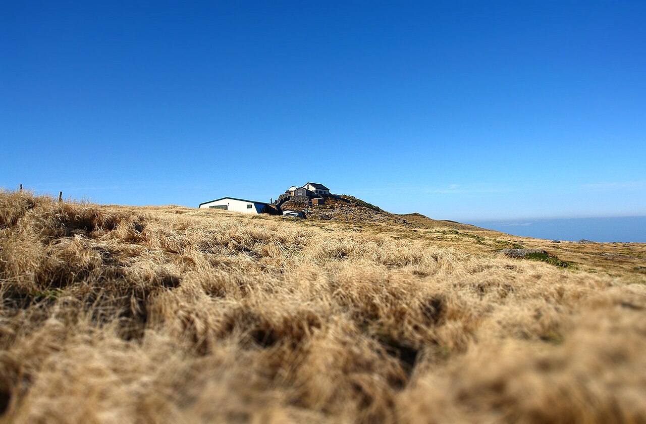 Mountain hut on Gassan with traditional alpine scenery