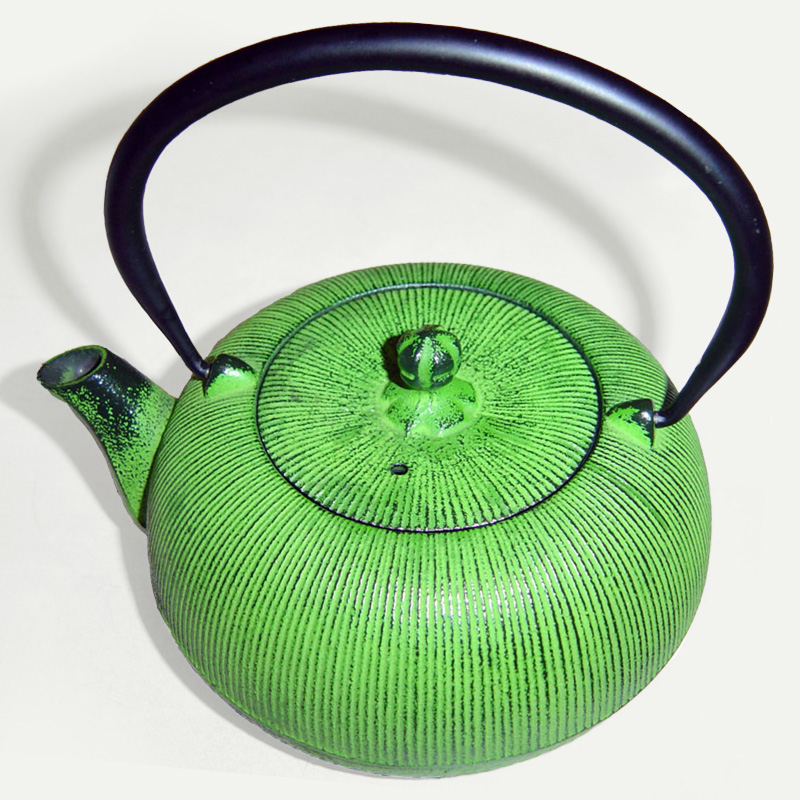 Red-colored traditional Nanbu Tekki tetsubin iron teapot with lid